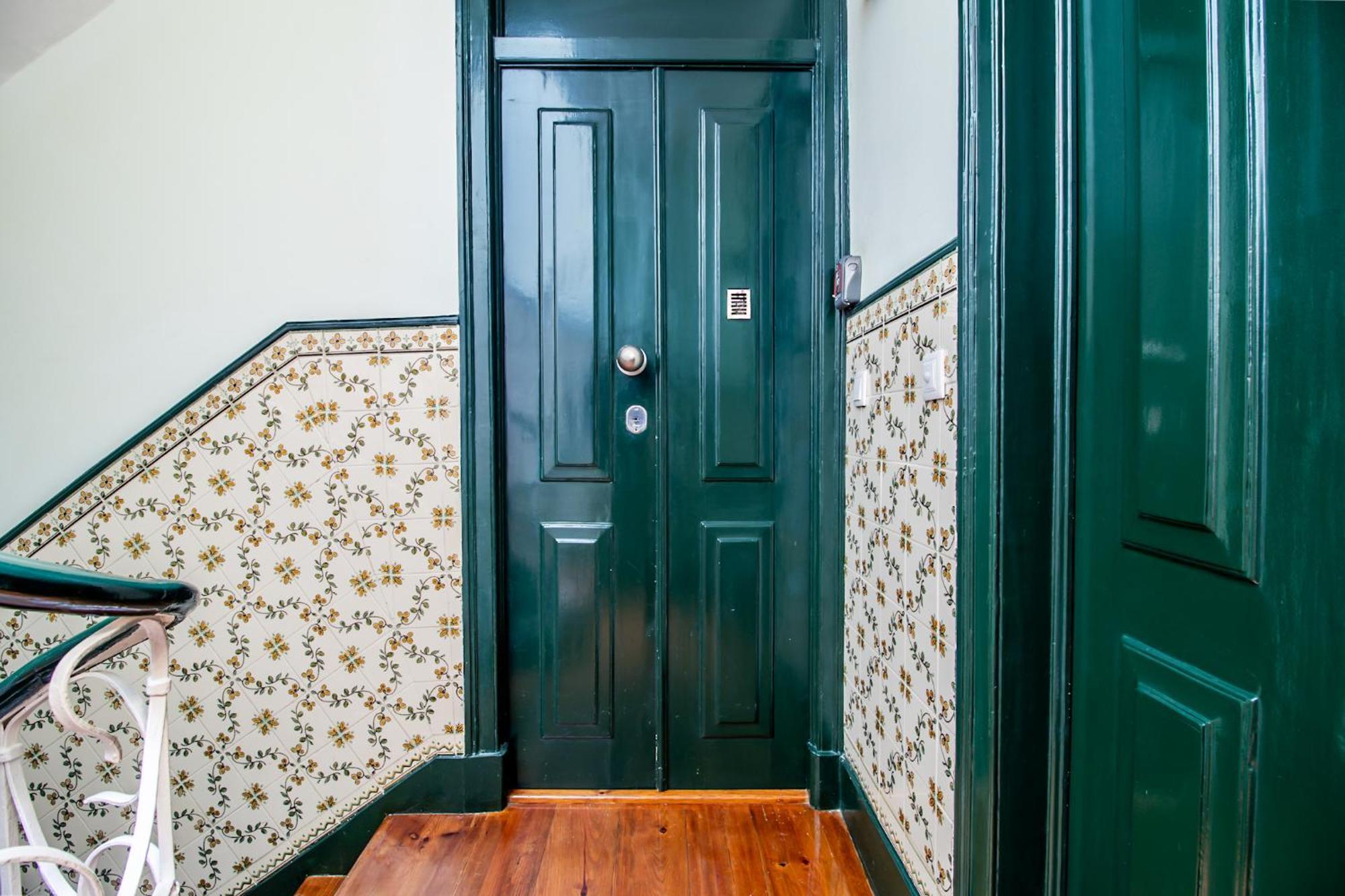 Отель Arroios - Second Floor Лиссабон Экстерьер фото